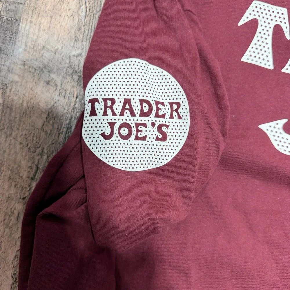 Trader Joes‎ Crew Mens XL Burgundy Employee Graphic T Shirt Cotton Long Sleeves